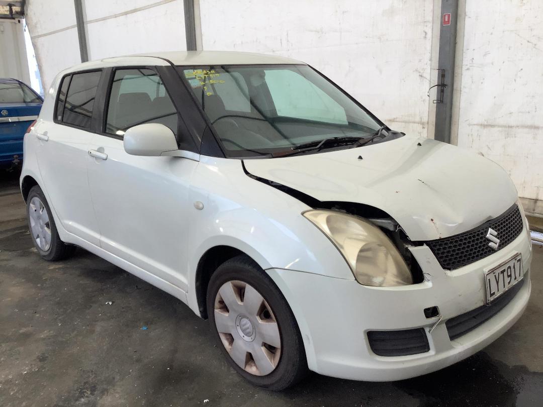 Photo '3' of Suzuki Swift