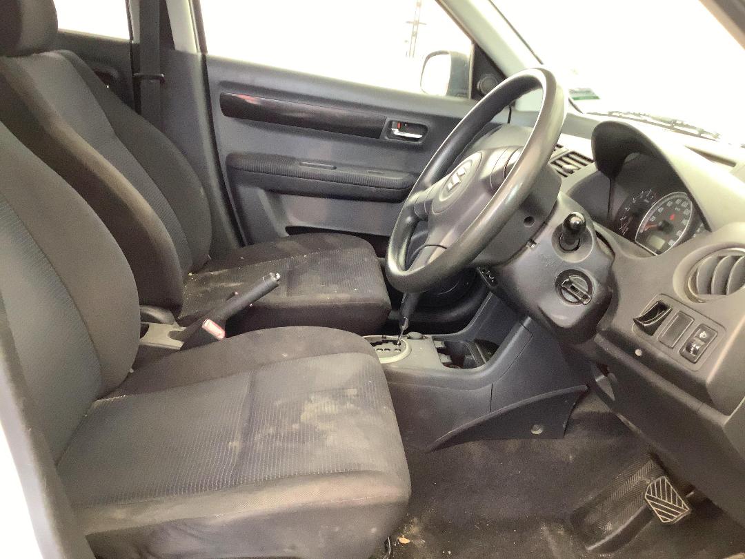 Photo '8' of Suzuki Swift