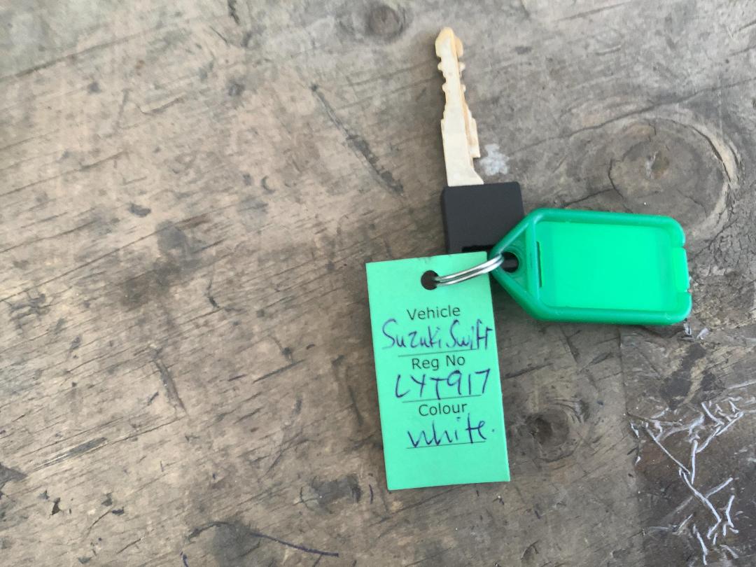 Photo '16' of Suzuki Swift