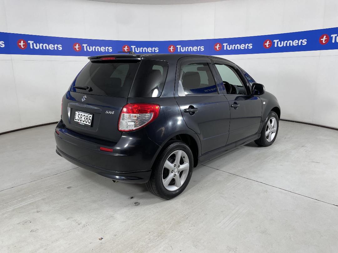 Photo '7' of Suzuki SX4 Photo '7' of Suzuki SX4