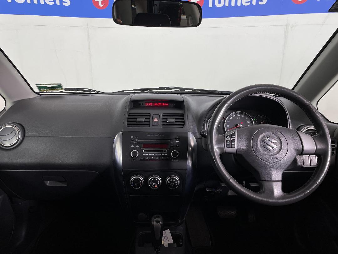 Photo '17' of Suzuki SX4 Photo '17' of Suzuki SX4