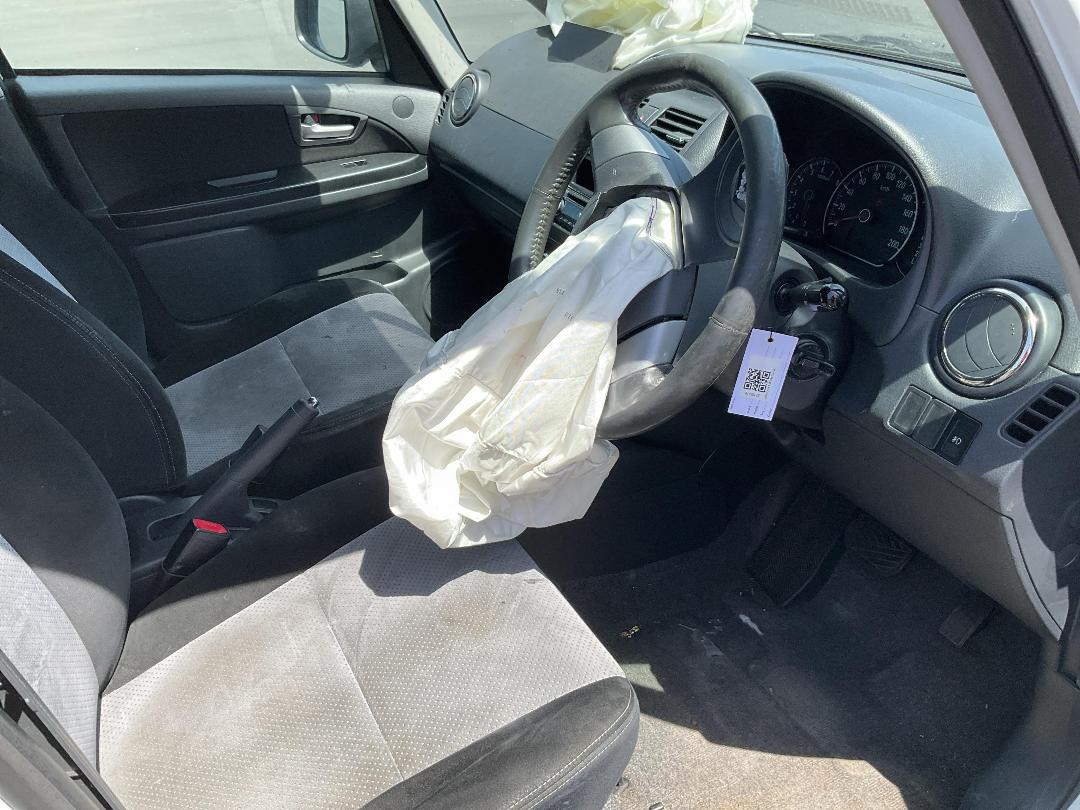 Photo '16' of Suzuki SX4 Photo '16' of Suzuki SX4