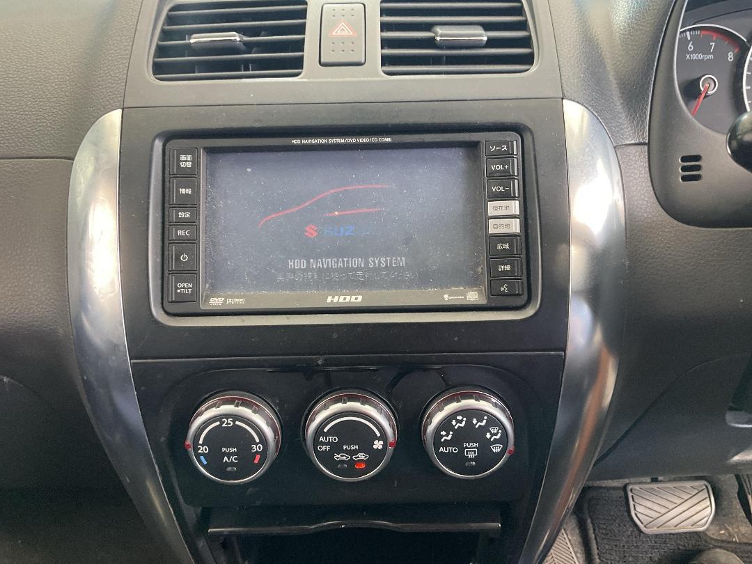 Photo '10' of Suzuki SX4 Photo '10' of Suzuki SX4