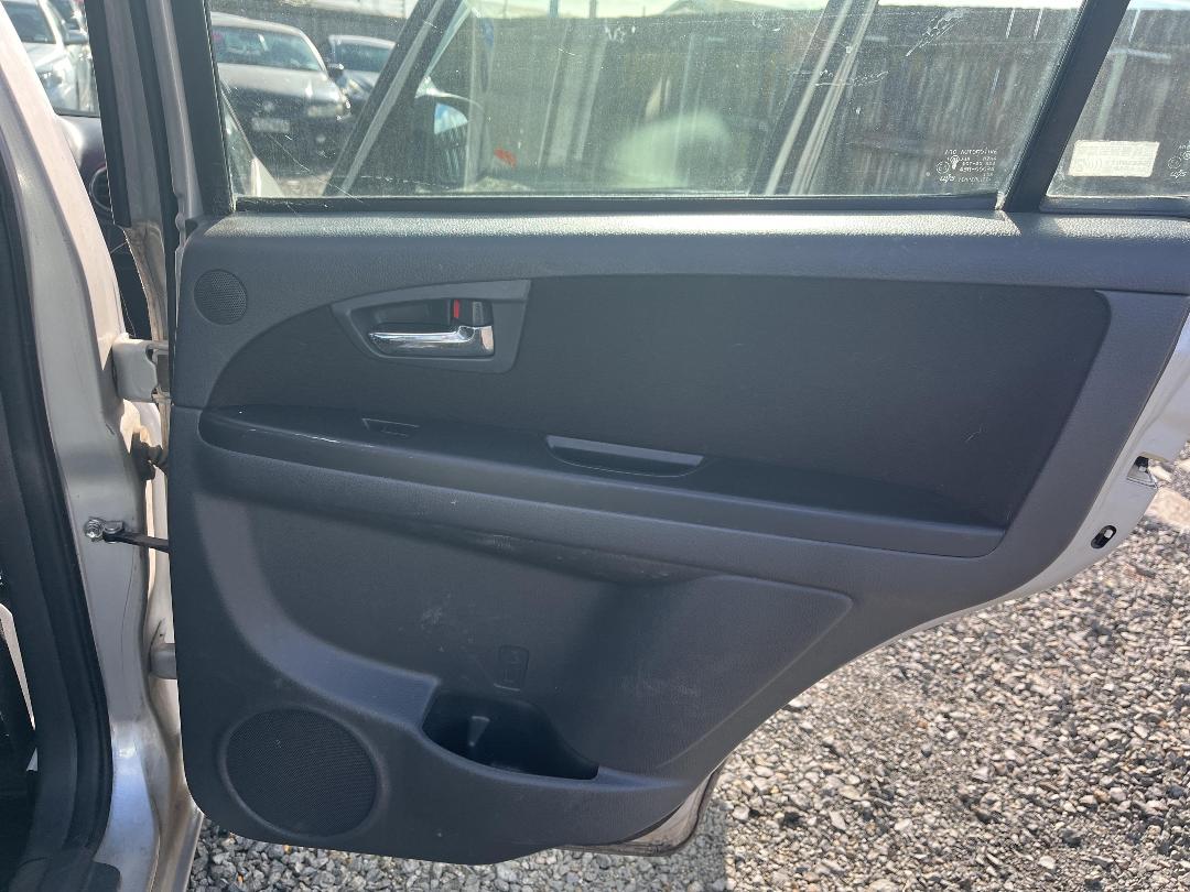 Photo '17' of Suzuki SX4