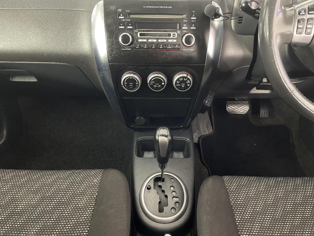 Photo '18' of Suzuki SX4 Photo '18' of Suzuki SX4