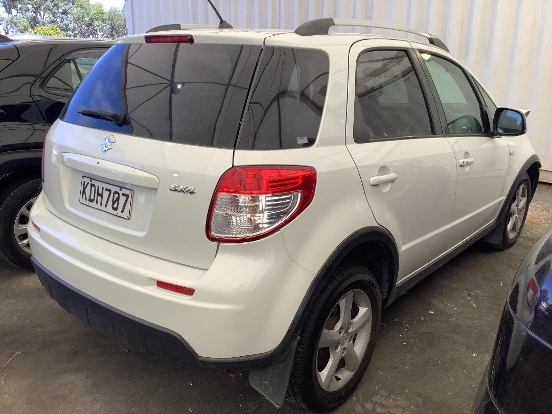 Photo '5' of Suzuki SX4