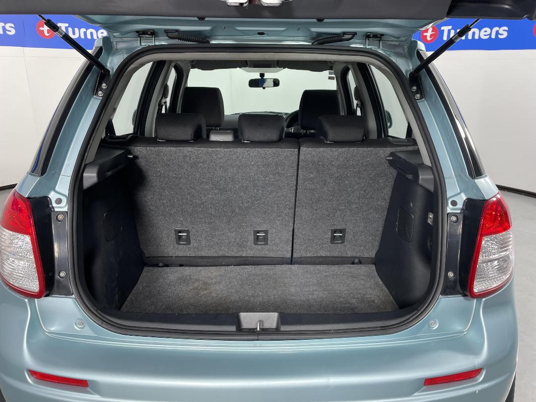 Photo '14' of Suzuki SX4 Photo '14' of Suzuki SX4