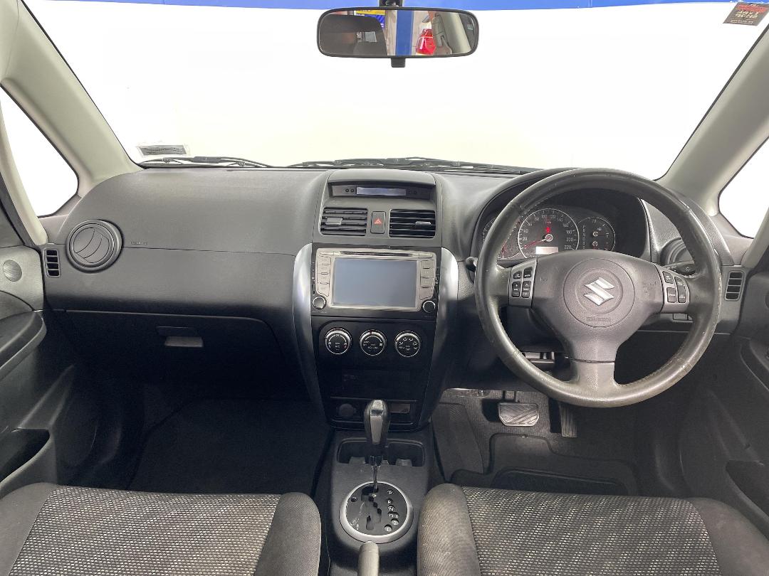 Photo '17' of Suzuki SX4 Photo '17' of Suzuki SX4