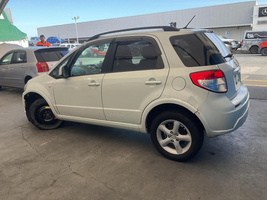 Photo '14' of Suzuki SX4