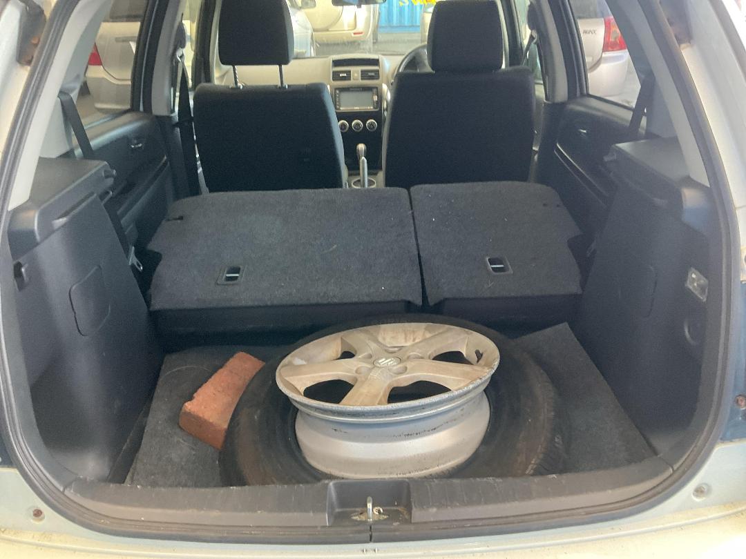 Photo '16' of Suzuki SX4