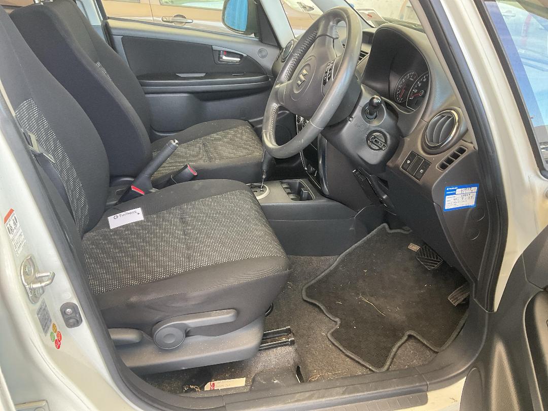 Photo '20' of Suzuki SX4