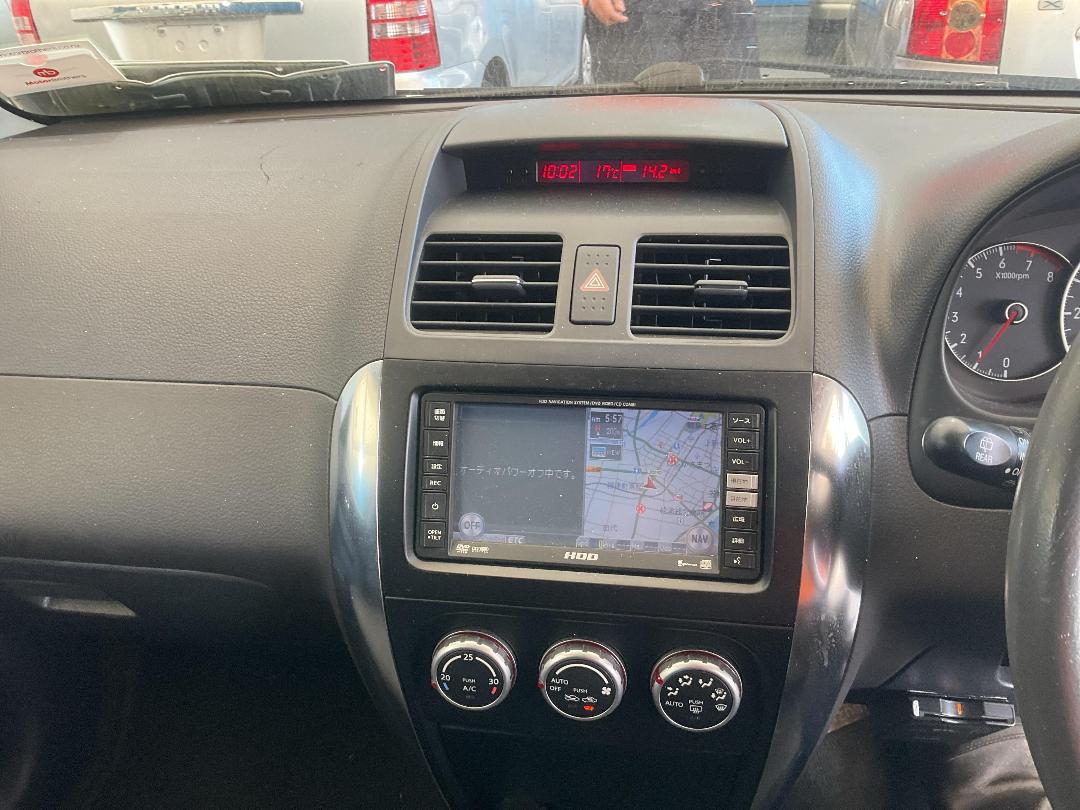 Photo '24' of Suzuki SX4