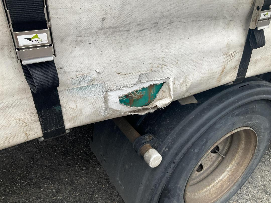 Photo '16' of TMC SG 3287 Curtainsider B-Train