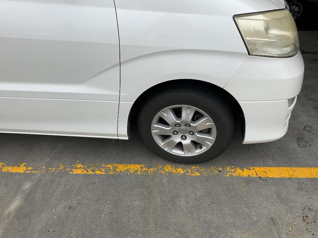 Photo '2' of Toyota Alphard