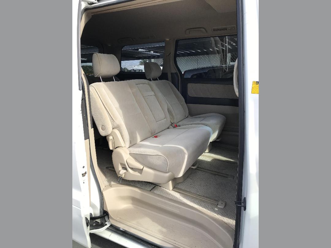 Photo '27' of Toyota Alphard