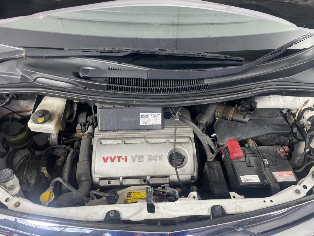 Photo '13' of Toyota Alphard Photo '13' of Toyota Alphard