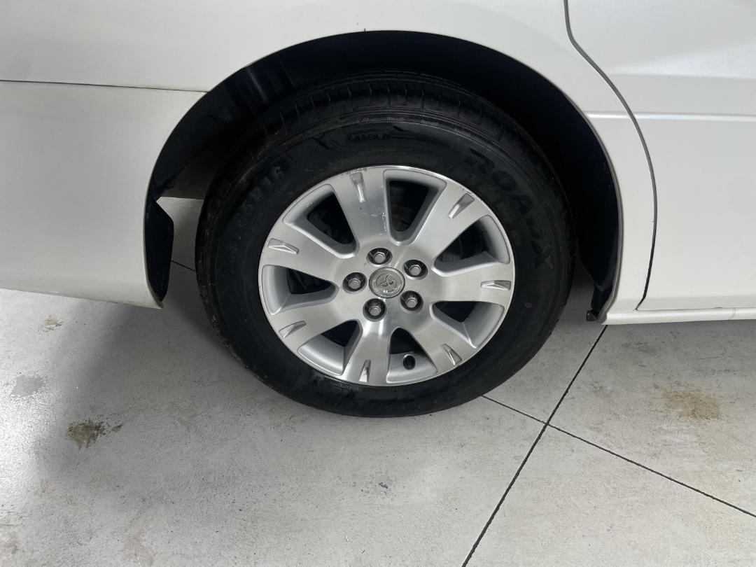 Photo '12' of Toyota Alphard Photo '12' of Toyota Alphard