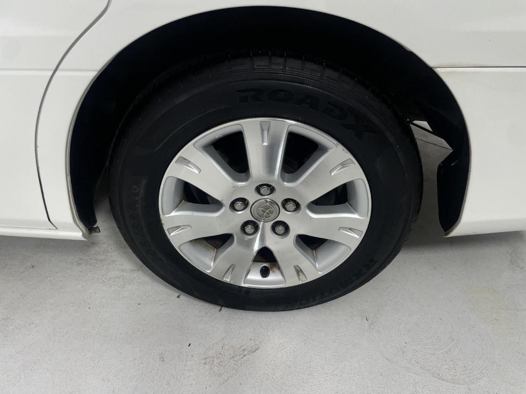 Photo '11' of Toyota Alphard Photo '11' of Toyota Alphard