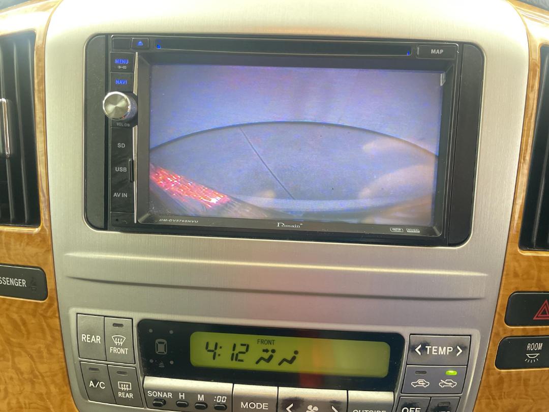 Photo '22' of Toyota Alphard Photo '22' of Toyota Alphard