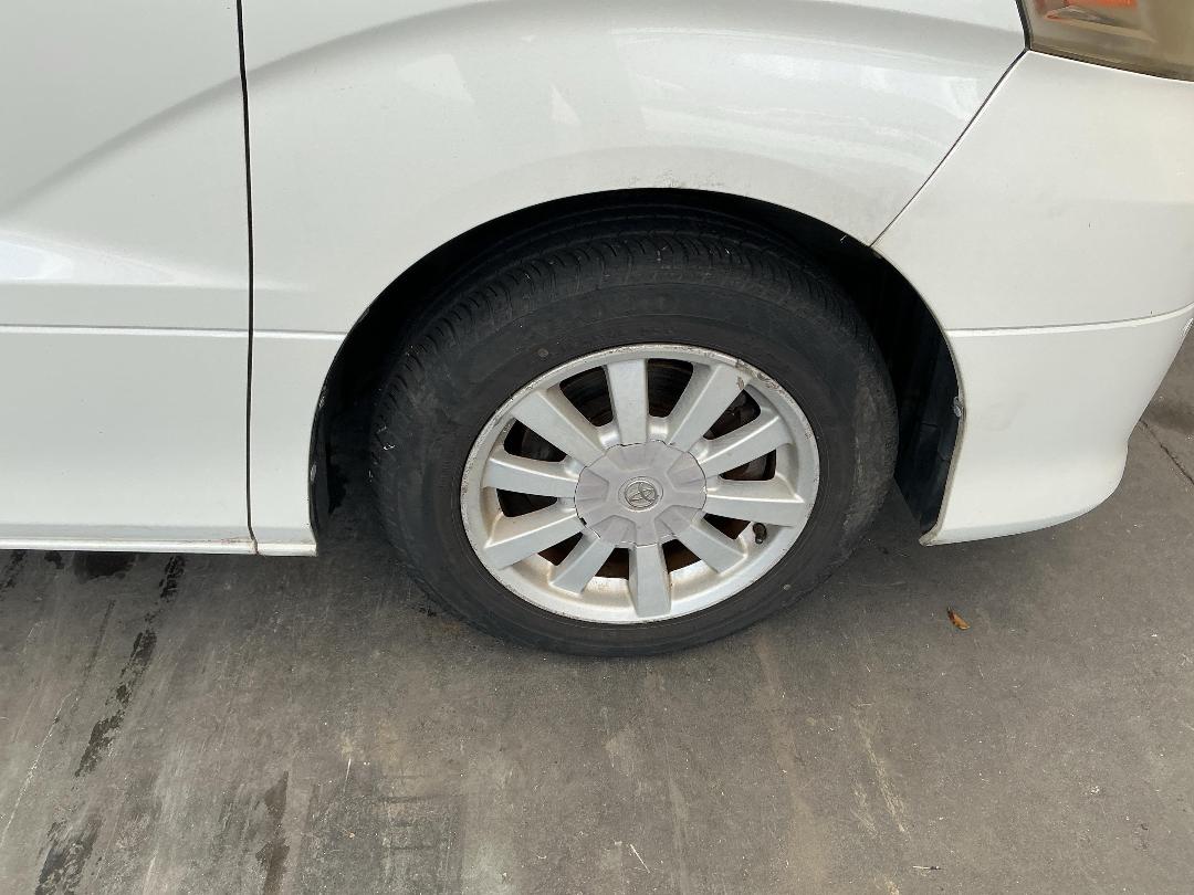 Photo '2' of Toyota Alphard Hybrid