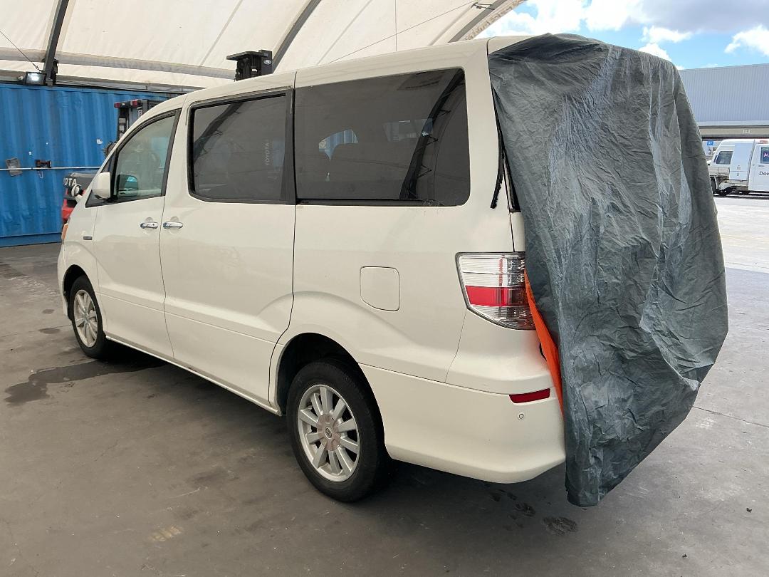 Photo '11' of Toyota Alphard Hybrid