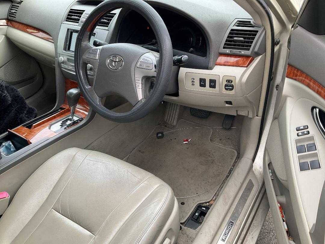 Photo '12' of Toyota Aurion