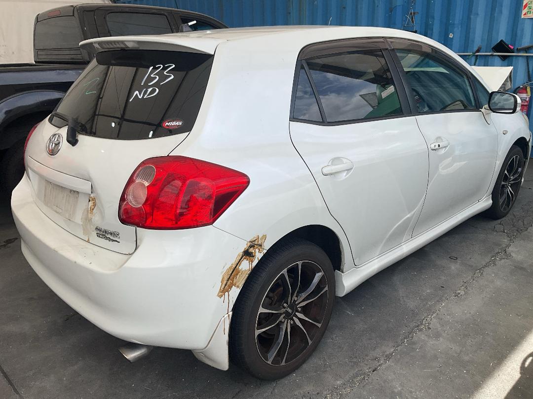 Photo '6' of Toyota Auris