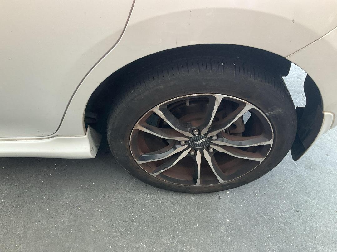 Photo '15' of Toyota Auris