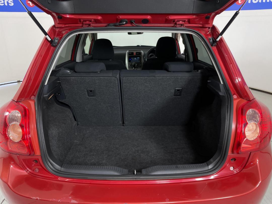 Photo '14' of Toyota Auris Photo '14' of Toyota Auris