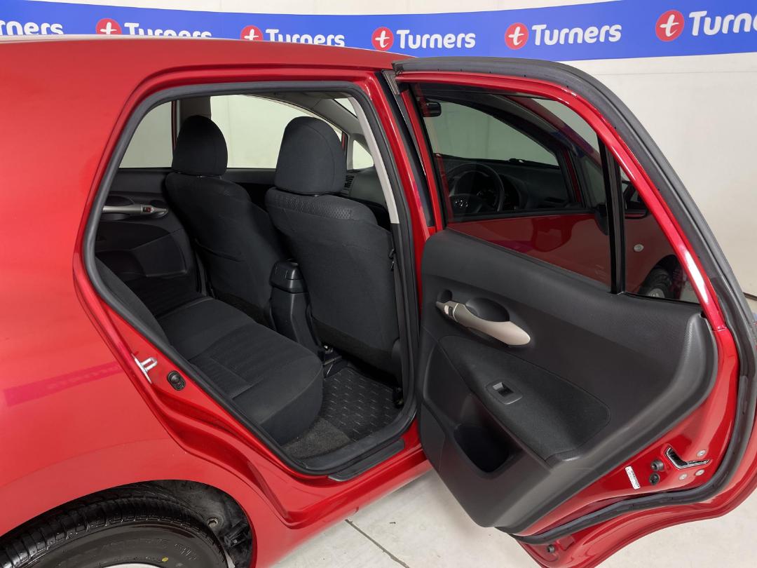 Photo '19' of Toyota Auris Photo '19' of Toyota Auris