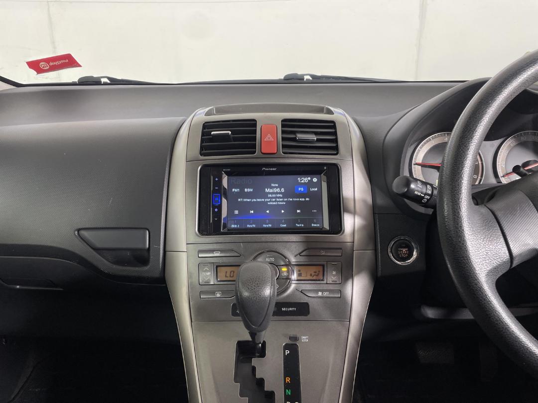 Photo '18' of Toyota Auris Photo '18' of Toyota Auris