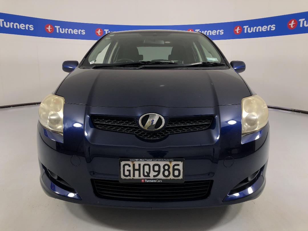 Photo '2' of Toyota Auris