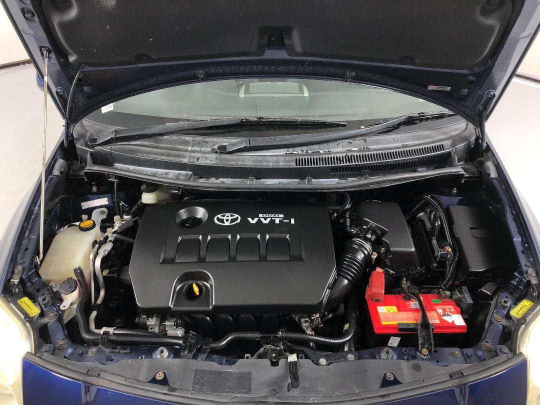 Photo '13' of Toyota Auris