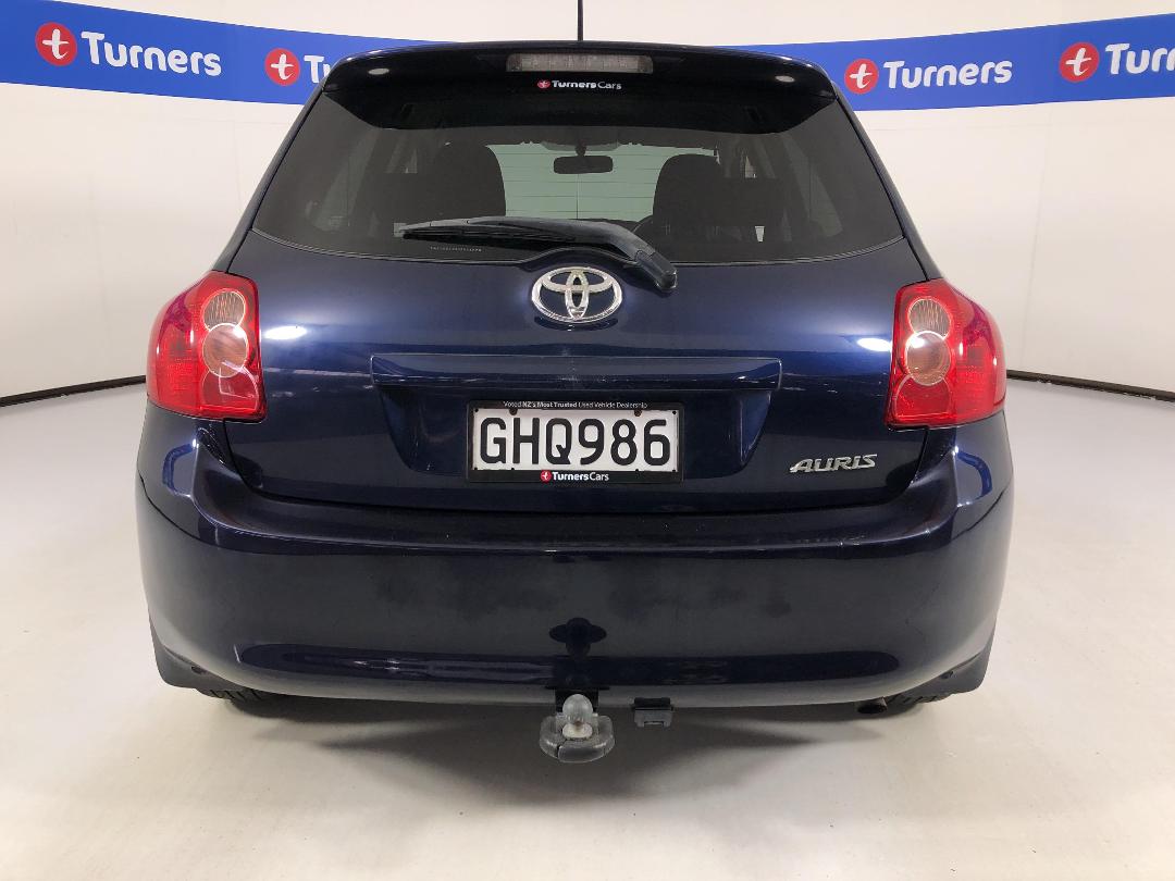 Photo '6' of Toyota Auris