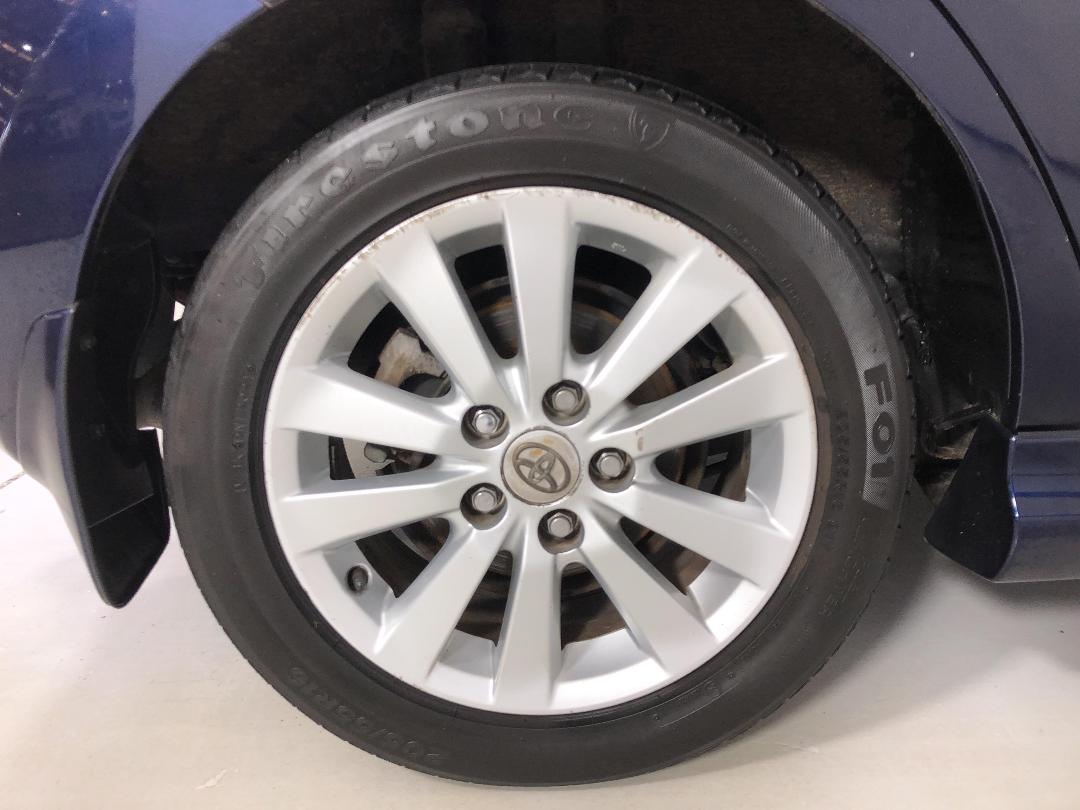 Photo '12' of Toyota Auris