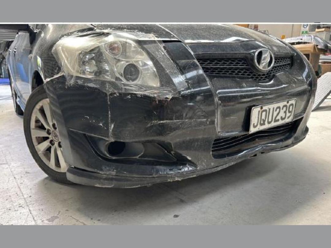 Photo '3' of Toyota Auris Photo '3' of Toyota Auris