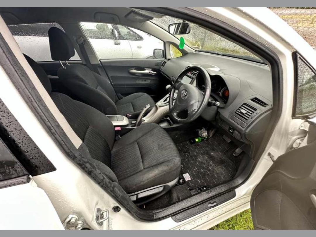 Photo '3' of Toyota Auris