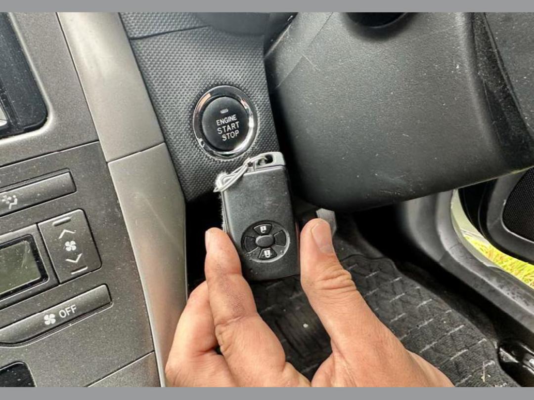 Photo '6' of Toyota Auris