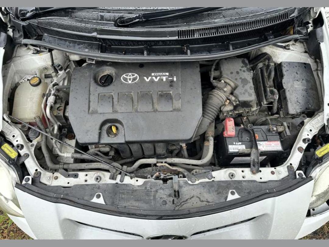 Photo '13' of Toyota Auris