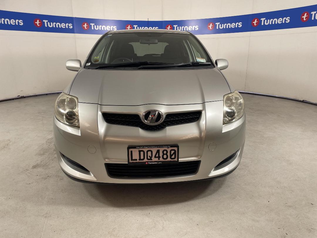Photo '2' of Toyota Auris