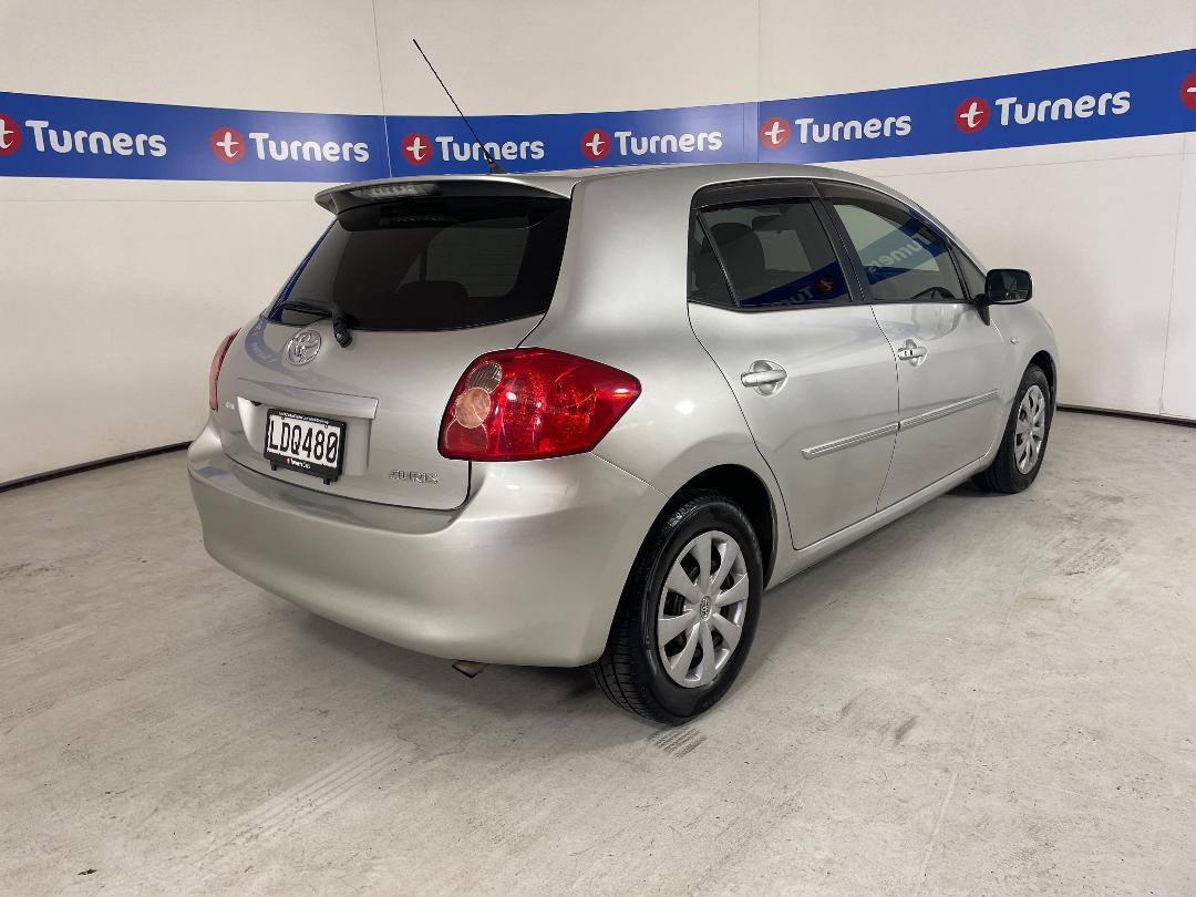 Photo '7' of Toyota Auris