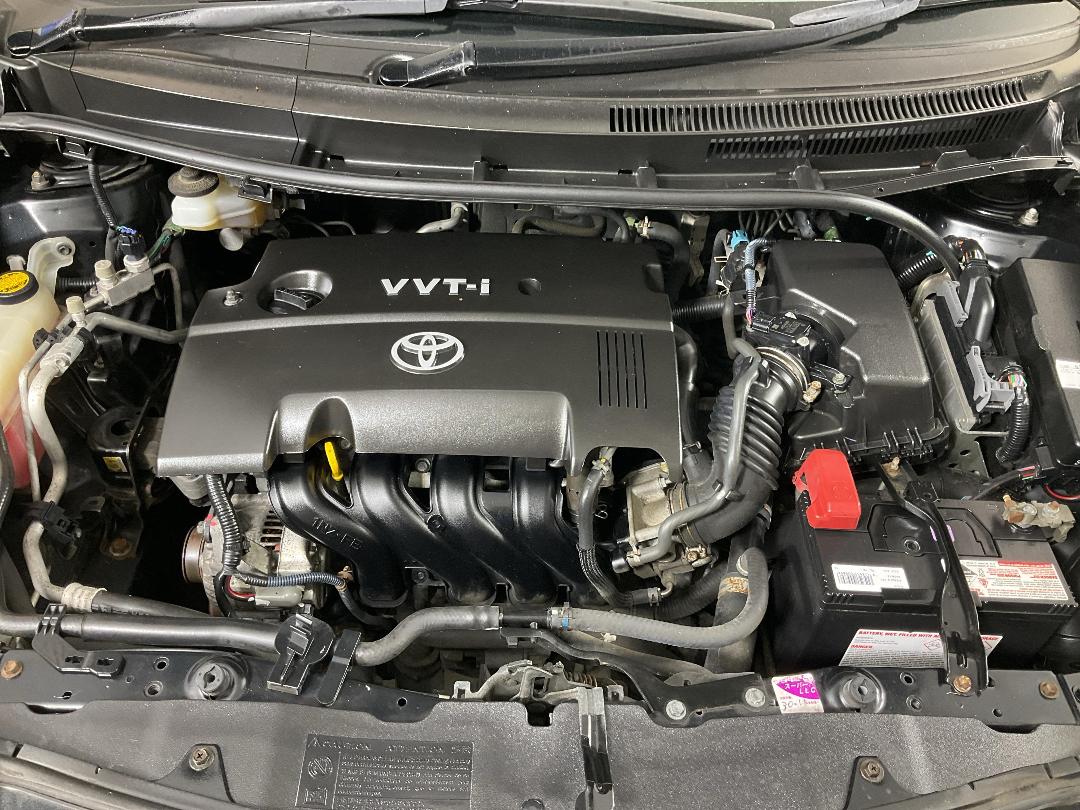 Photo '13' of Toyota Auris