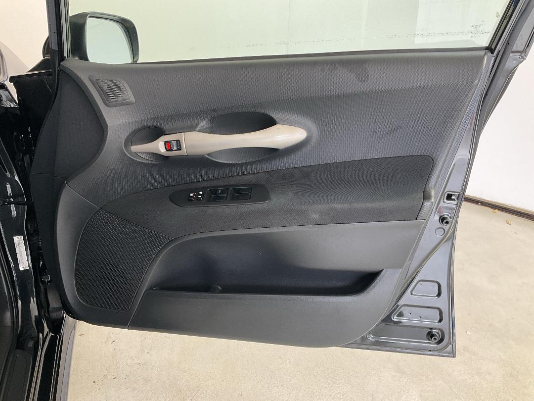 Photo '15' of Toyota Auris