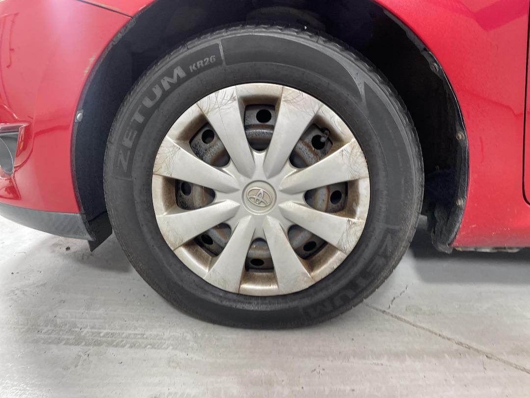 Photo '10' of Toyota Auris