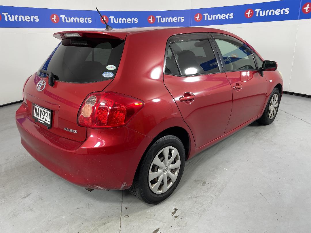 Photo '7' of Toyota Auris