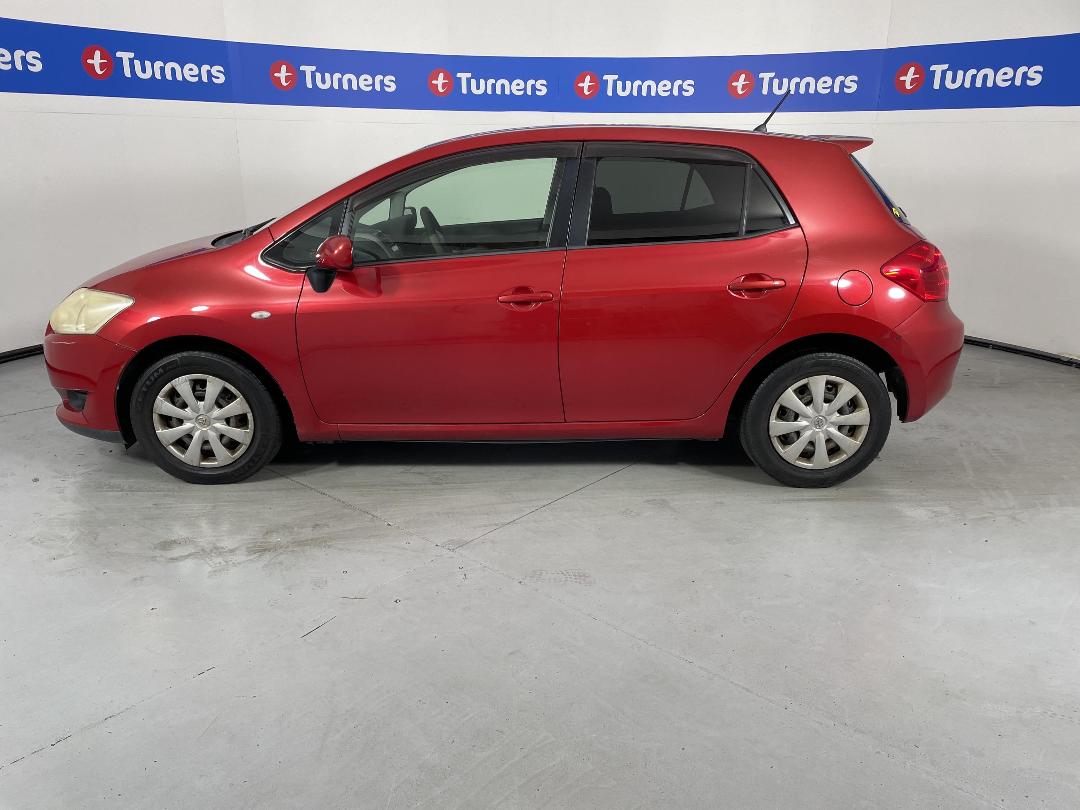 Photo '24' of Toyota Auris