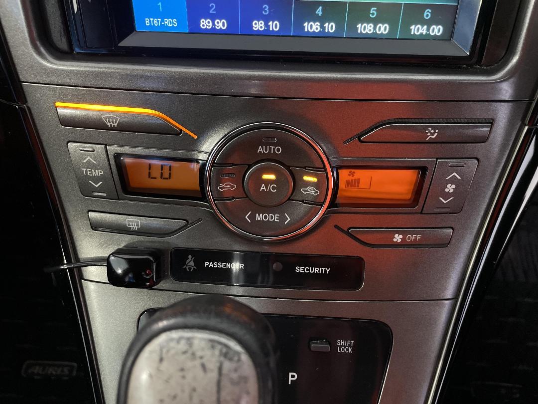 Photo '29' of Toyota Auris Photo '29' of Toyota Auris