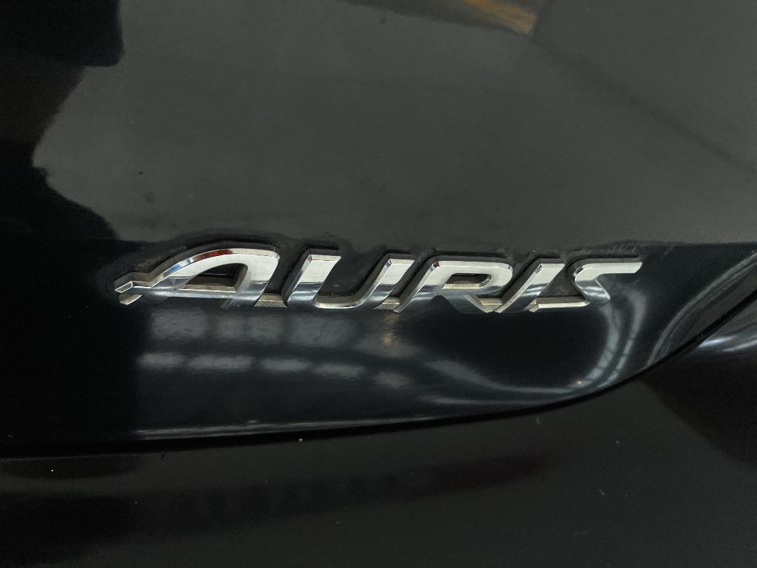 Photo '34' of Toyota Auris Photo '34' of Toyota Auris