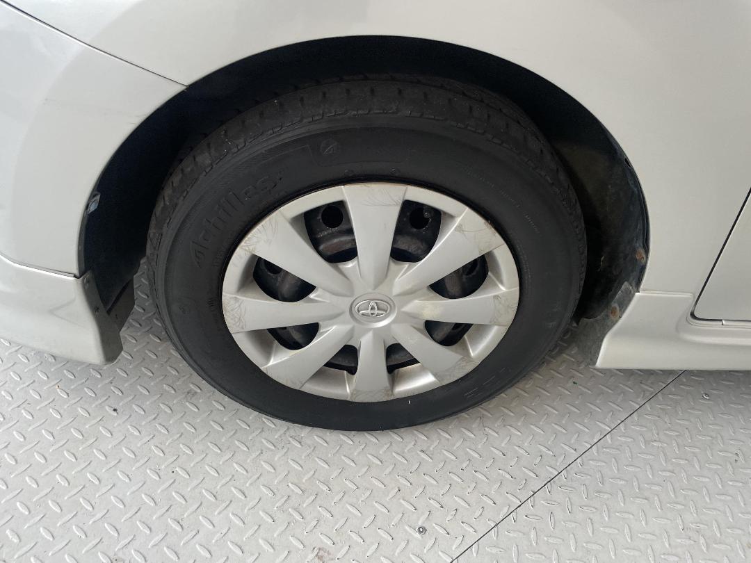 Photo '10' of Toyota Auris