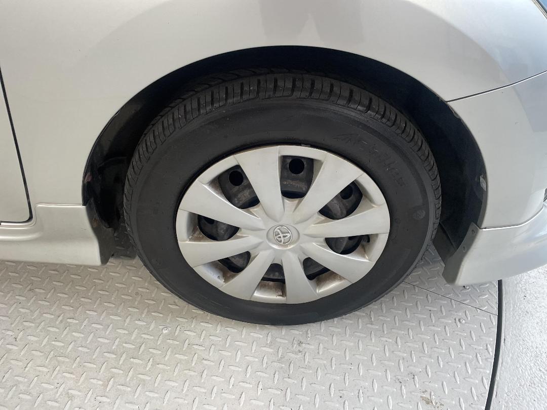 Photo '9' of Toyota Auris